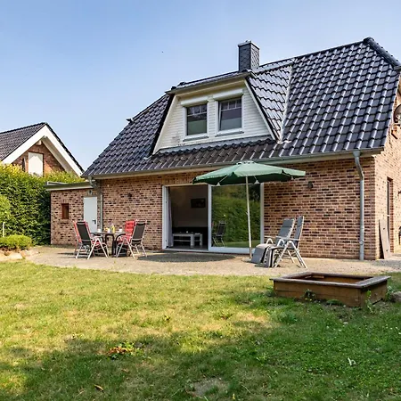 Kranichresidenz Holiday home *